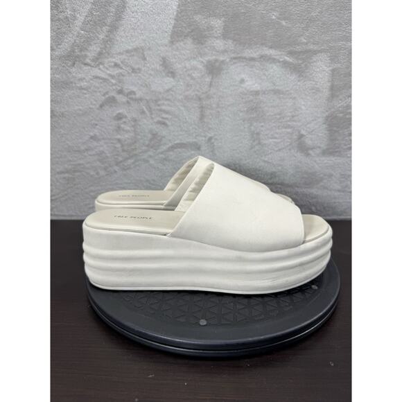 Free People Harbor Platform Sandals Womens 9 US 39.5 Off White Leather Open Toes - Picture 1 of 8